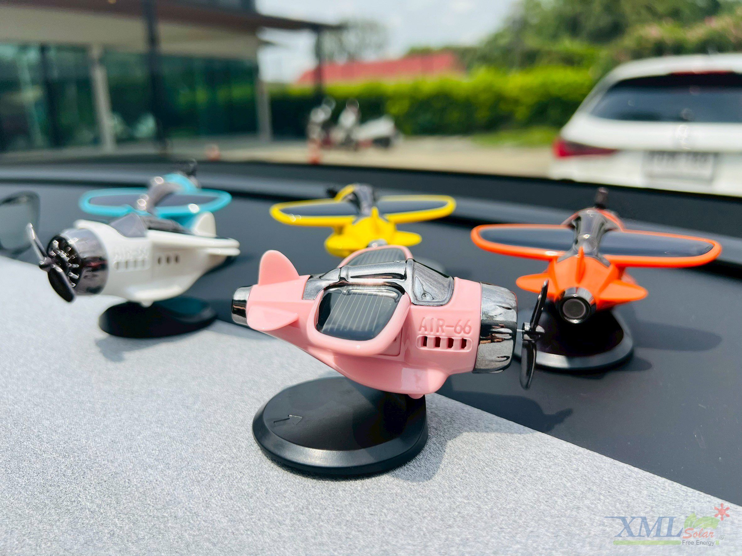 เครื่องบิน ดุ๊กดิ๊กโซล่าเซลล์ รุ่น AIR-66