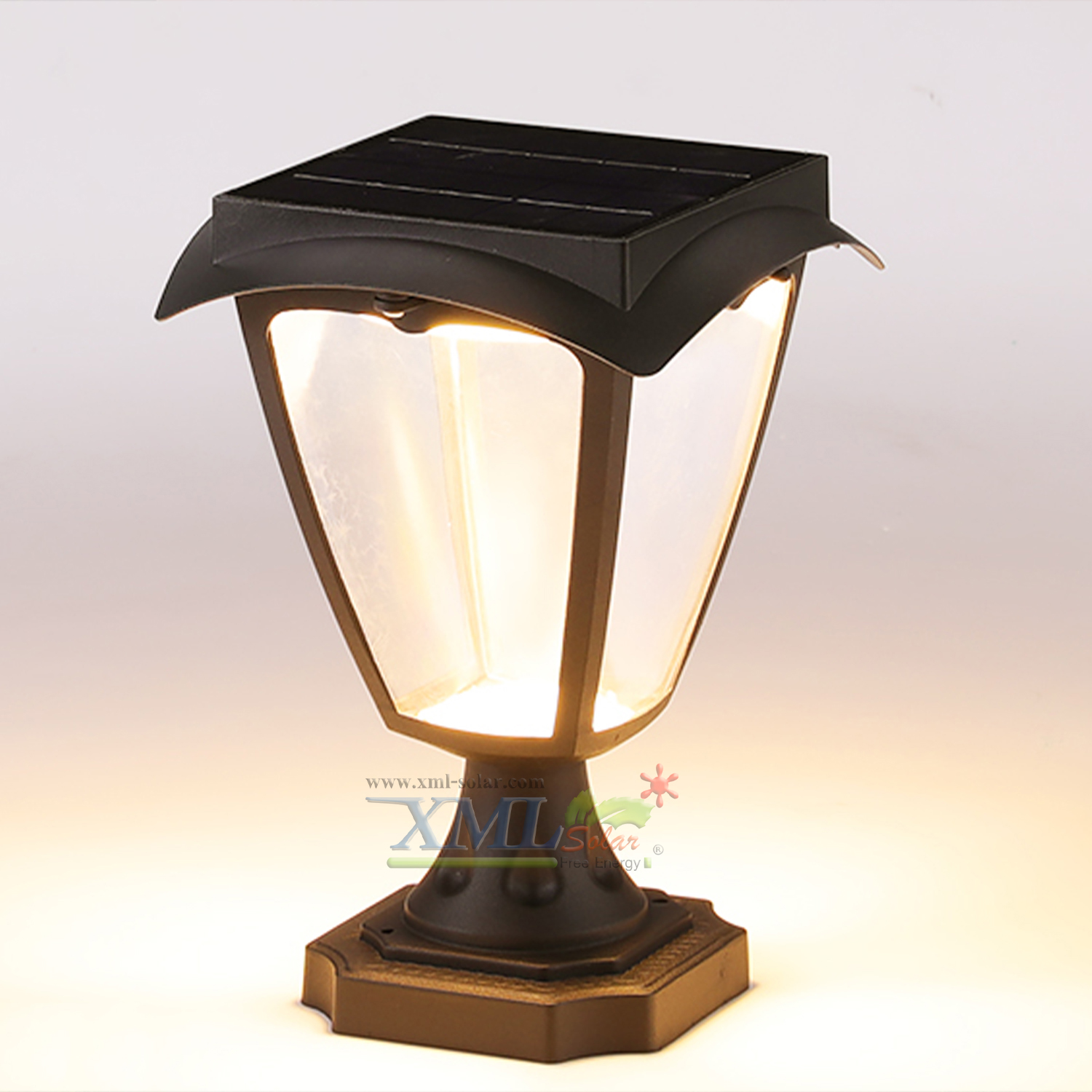 โคมไฟหัวเสาโซล่าเซลล์ สไตล์ยุโรป (เเสง : ขาว + เหลืองวอมไวท์)