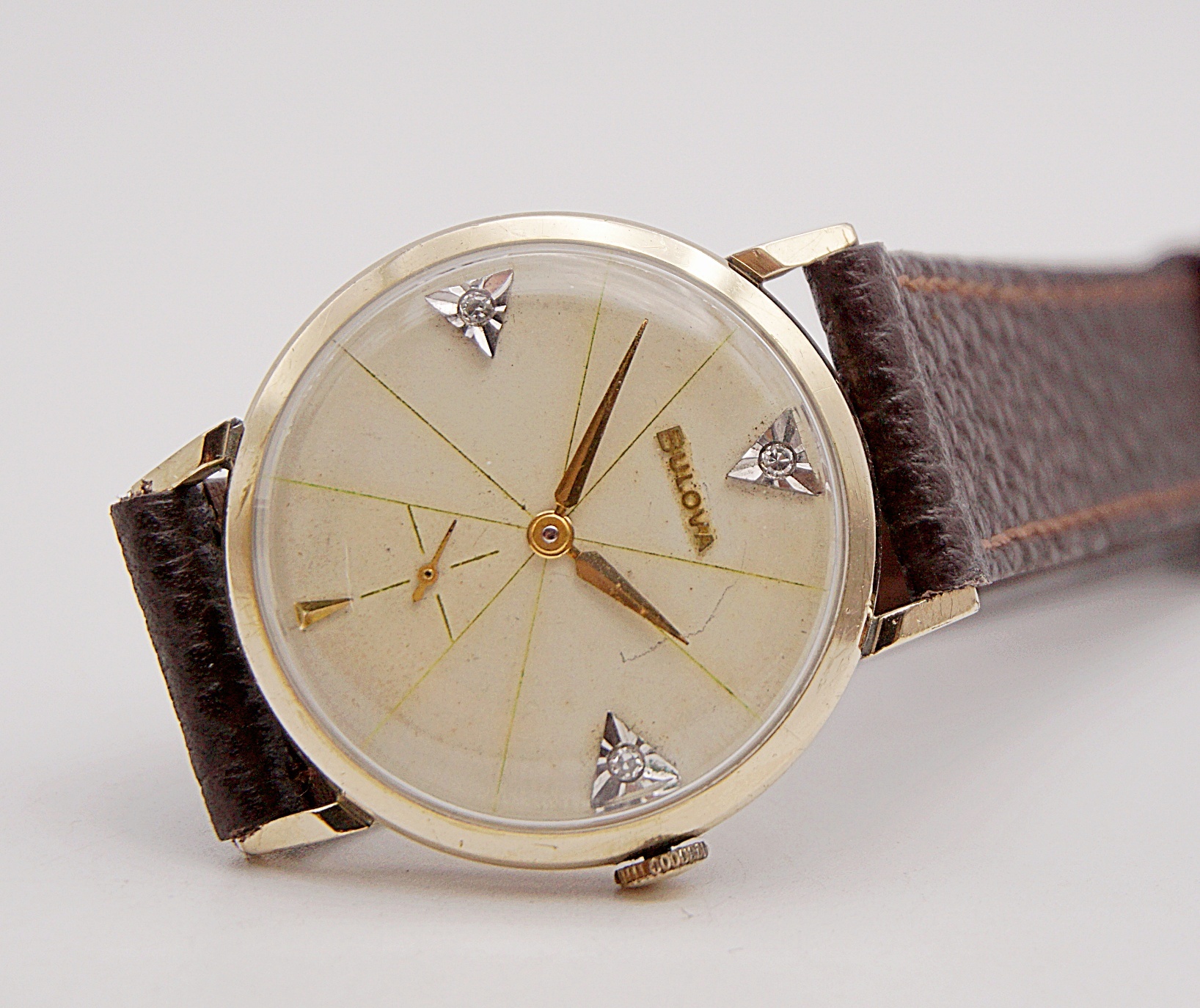 นาฬิกาเก่า BULOVA ไขลานสองเข็มครึ่ง