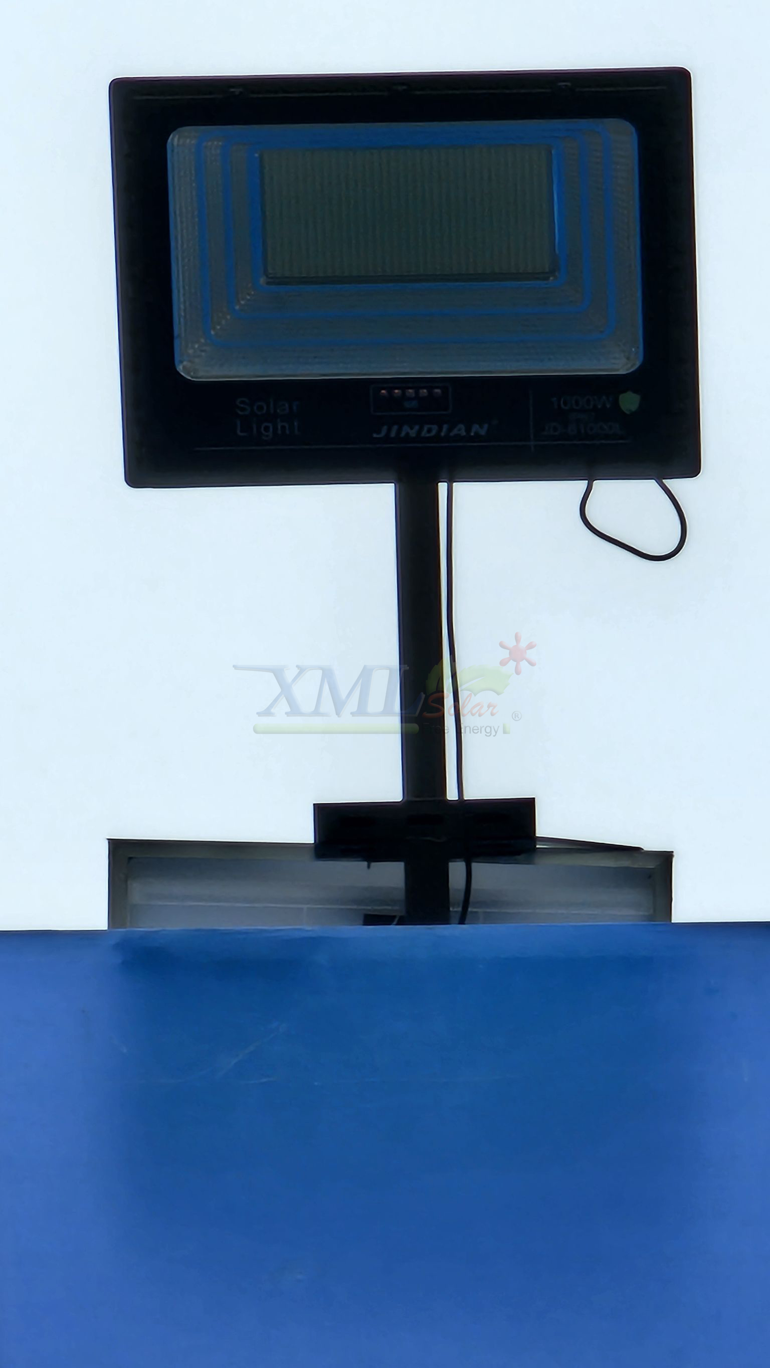 สปอร์ตไลท์โซล่าเซลล์ 1000 W. รุ่นใหม่ JD81000L (แสง : ขาว)