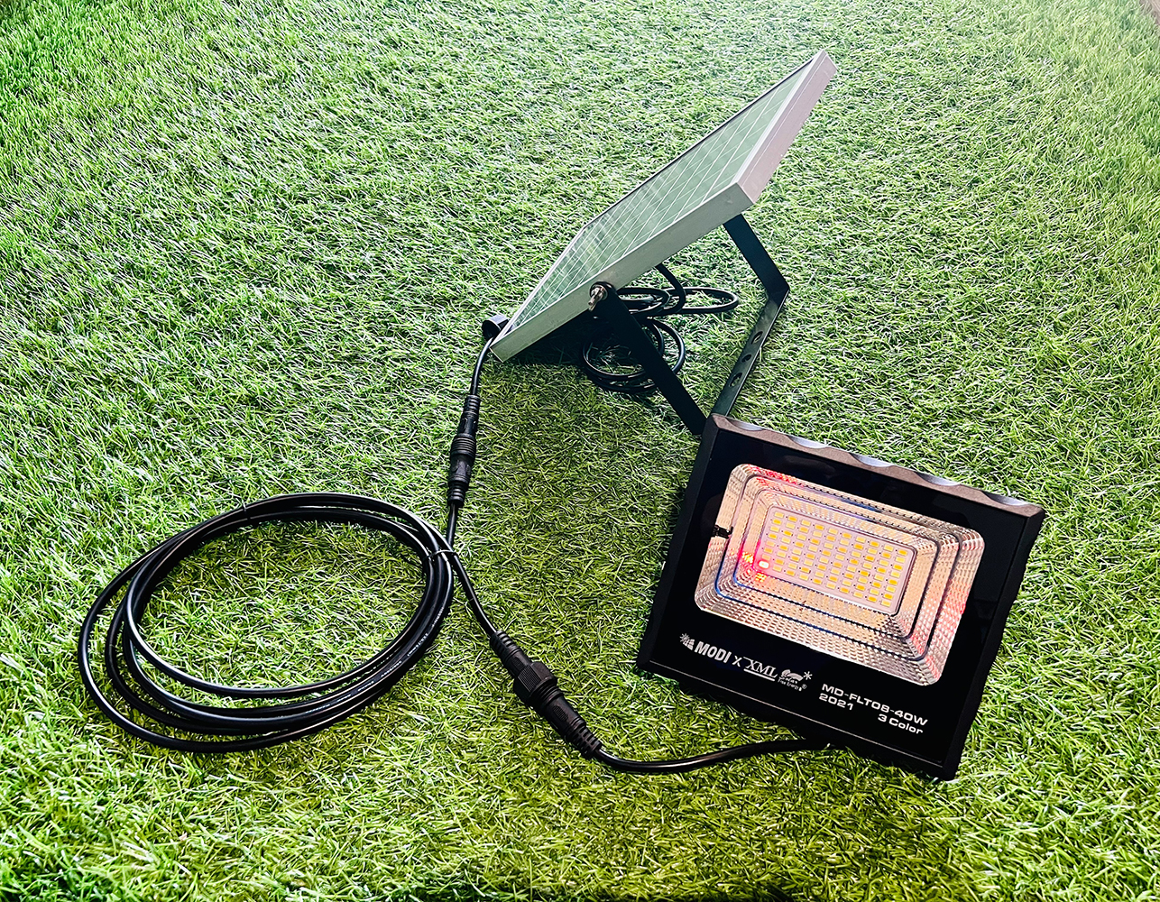 สายขยาย ยาว 3 เมตร สำหรับสปอร์ตไลท์ รุ่น ประหยัด Modi XML-Solar (ชนิดสายใหญ่)(หัว 4 เขี้ยว)