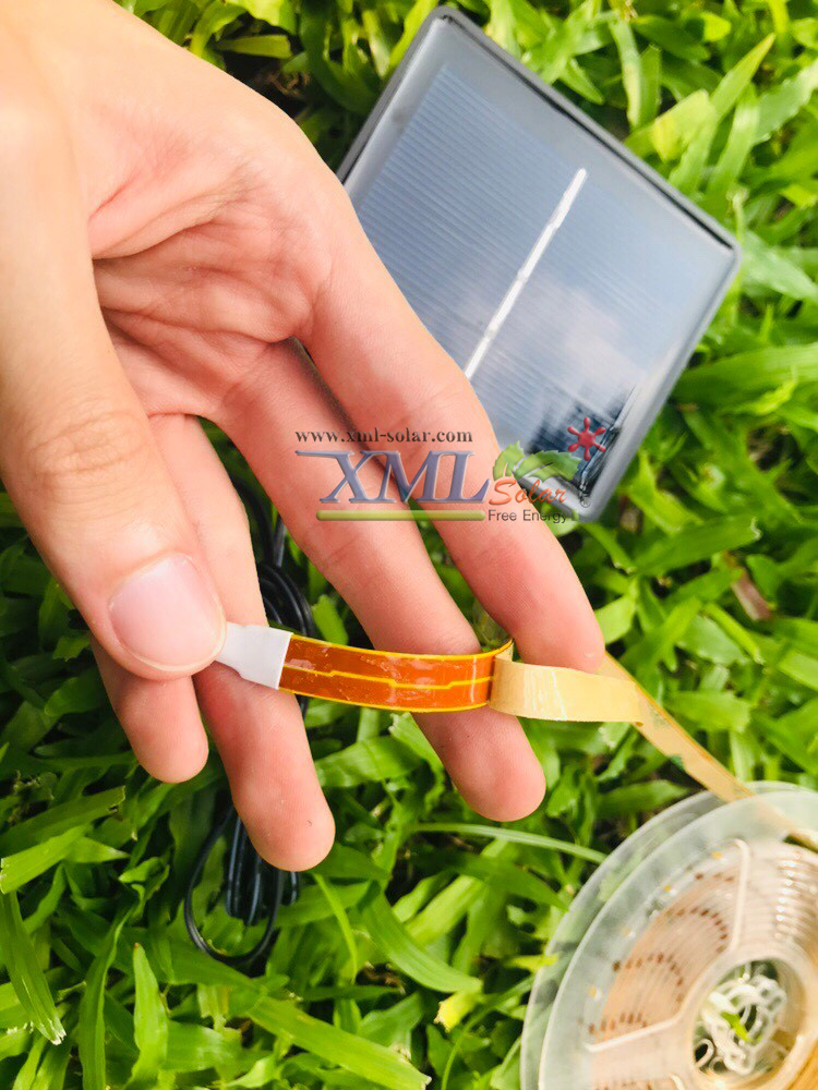 ไฟกระพริบโซล่าเซลล์ รุ่น 90 CHIP SMD LED (8 ฟังก์ชั่น) (เเสง : เหลืองวอมไวท์)