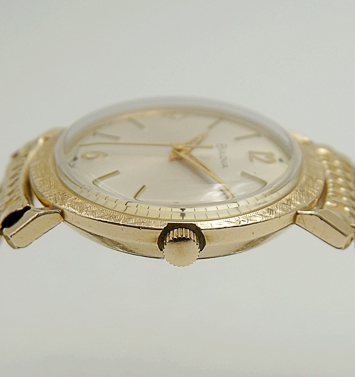 นาฬิกาเก่า BULOVA ไขลาน