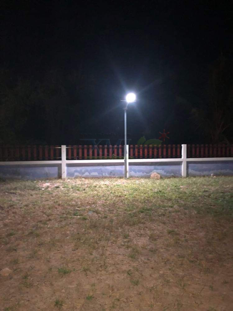 โคมไฟถนนโซล่าเซลล์ 400W รุ่น MD-SLT30-400W (แสง : ขาว)