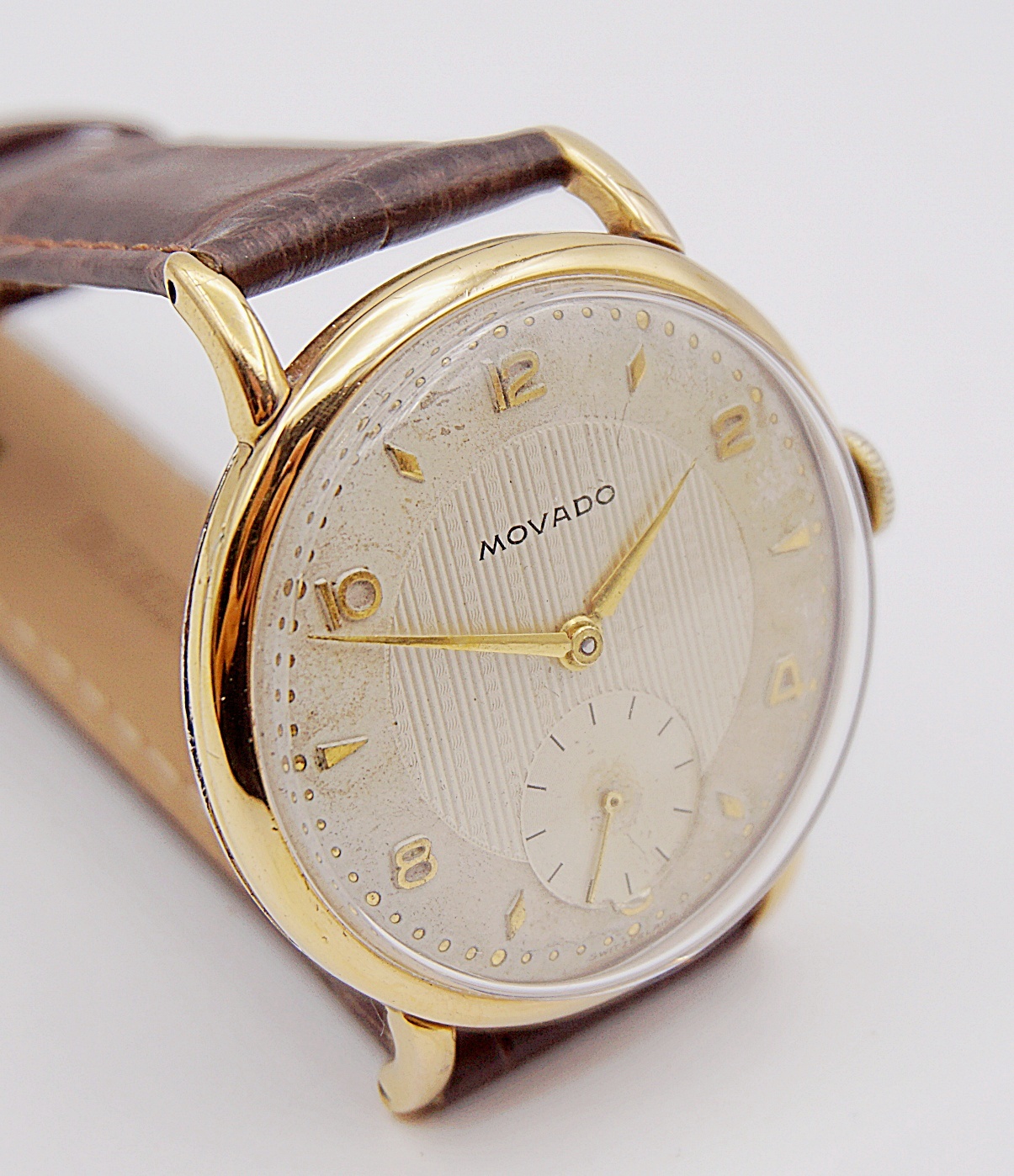 นาฬิกาเก่า MOVADO ไขลานสองเข็มครึ่ง