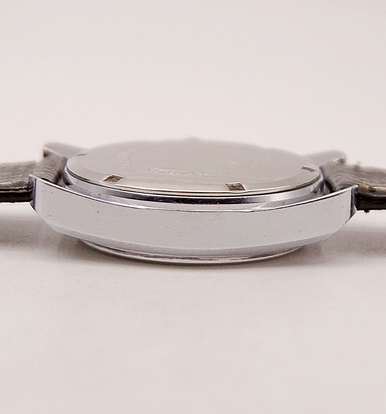 นาฬิกาเก่า CARAVELLE ไขลาน (Jump Hour)