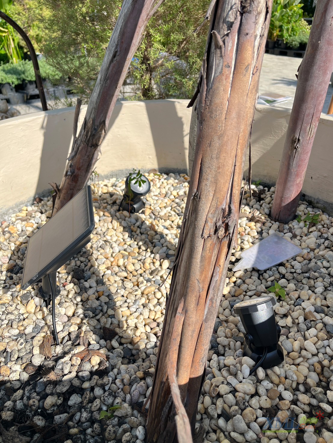 สปอร์ตไลท์ปักสนามโซล่าเซลล์ DC-16 รุ่น 2 หัว สาย 3 เมตร (แสง : เหลืองวอมไวท์)