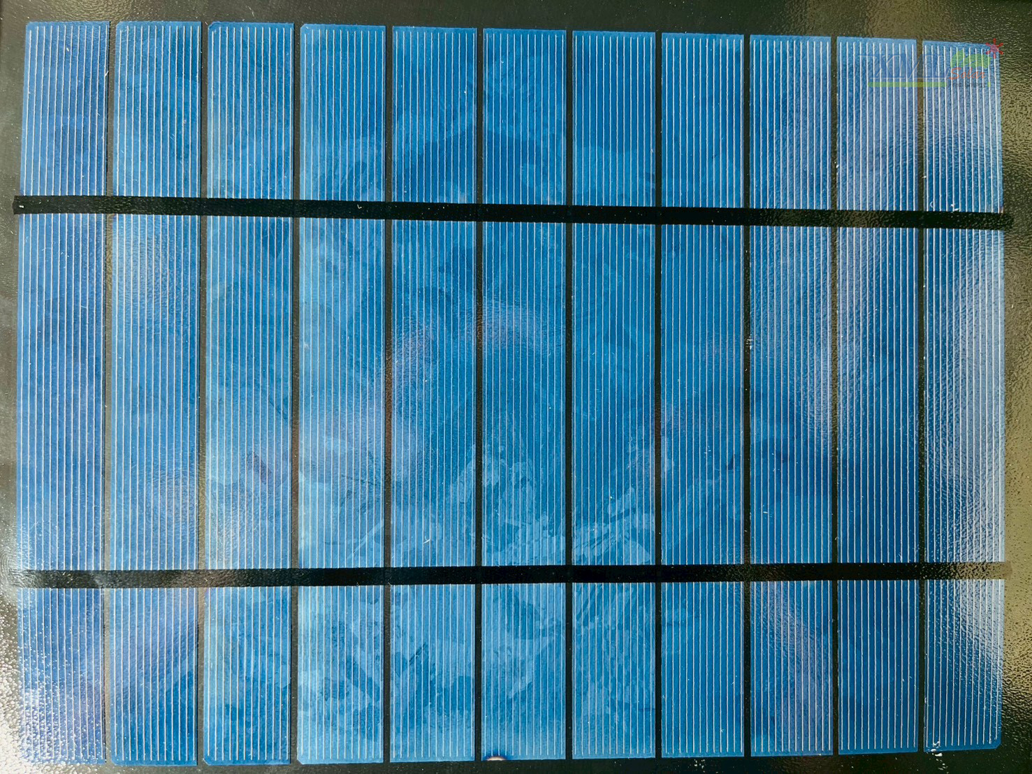 โคมไฟโซล่าเซลล์ ติดเพดาน รุ่น LSXML-241-A (เปิดได้ 2 แสง)