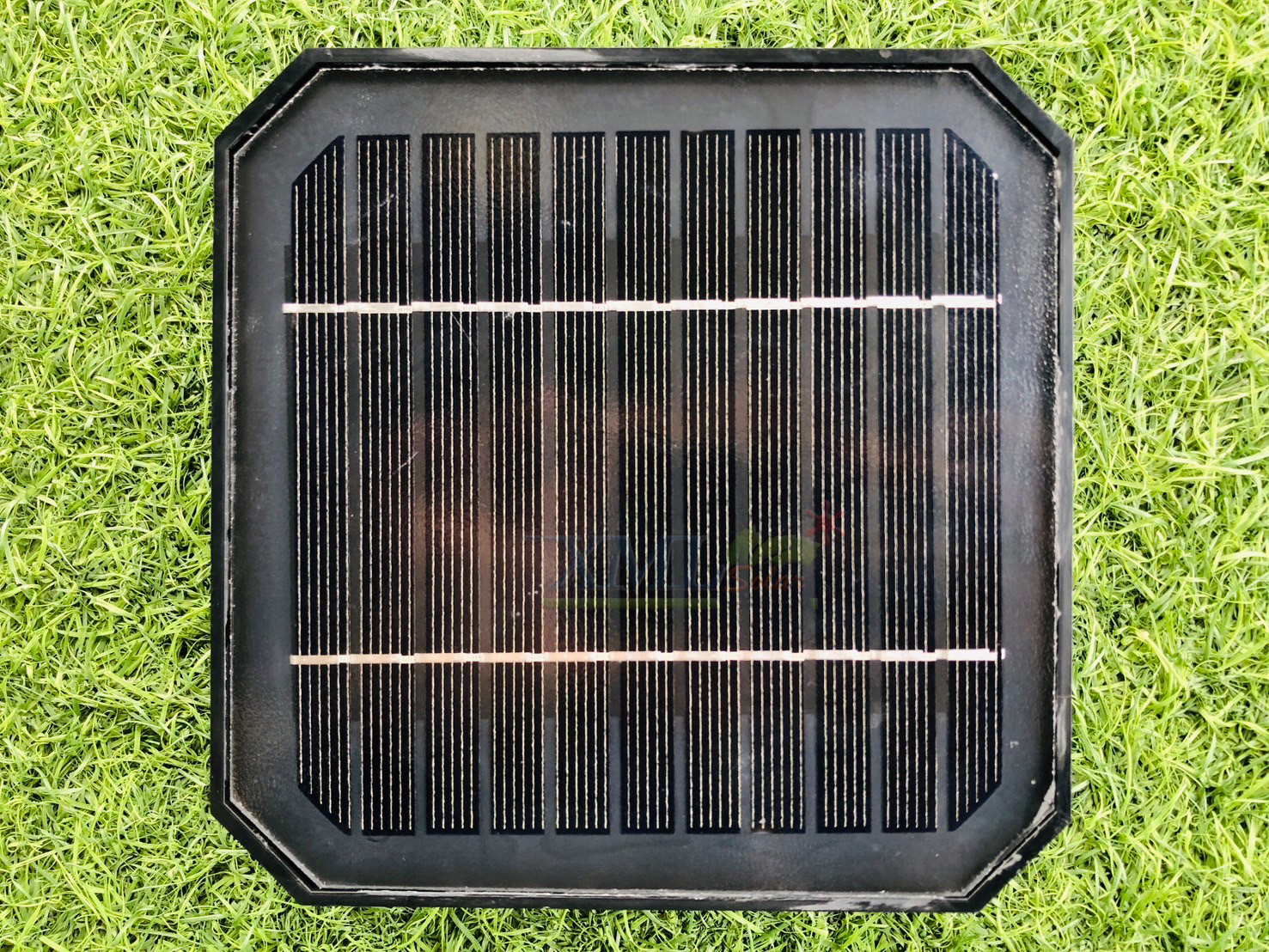 โคมไฟตั้งพื้นโซล่าเซลล์ 30CM รุ่น XF-JS02