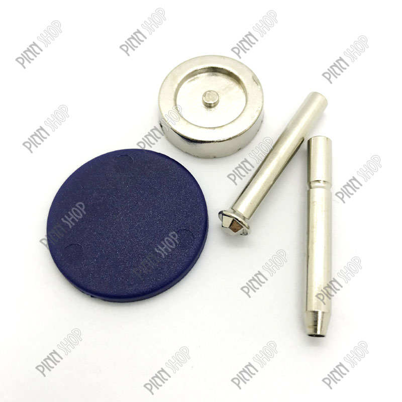 กระดุมตอกพร้อมเครื่องมือตอก