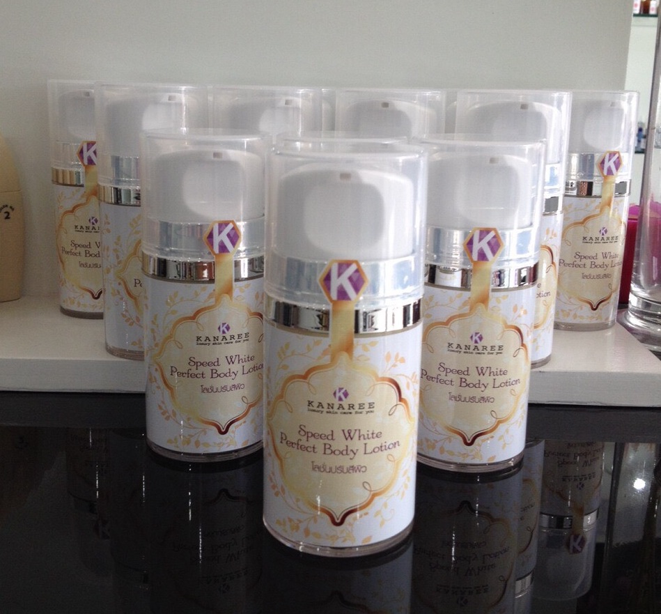 สติ๊กเกอร์พีวีซีขาวเงา