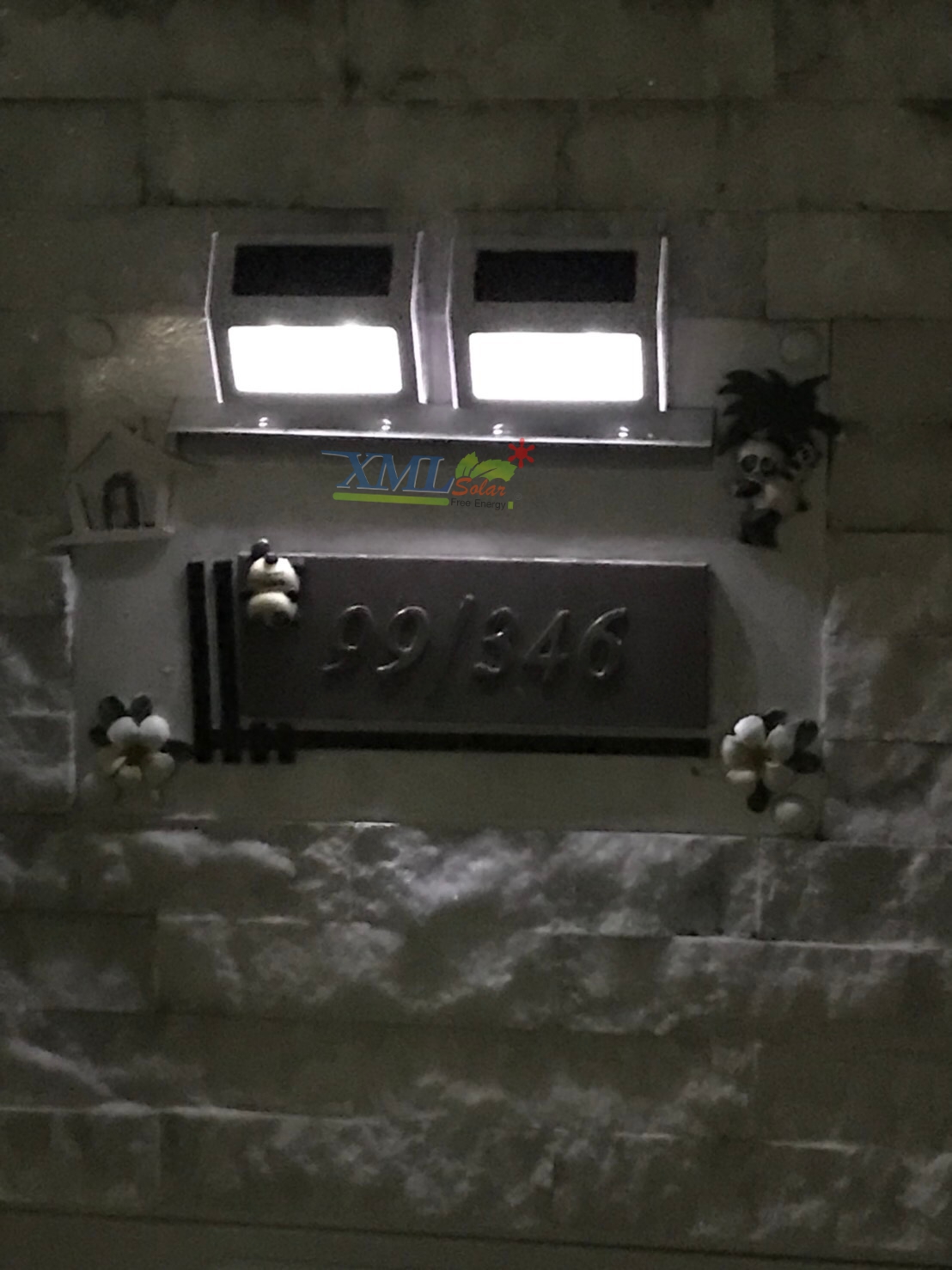 โคมไฟโซล่าเซลล์ติดผนัง 3 LED V.2 (แสง : ขาว)