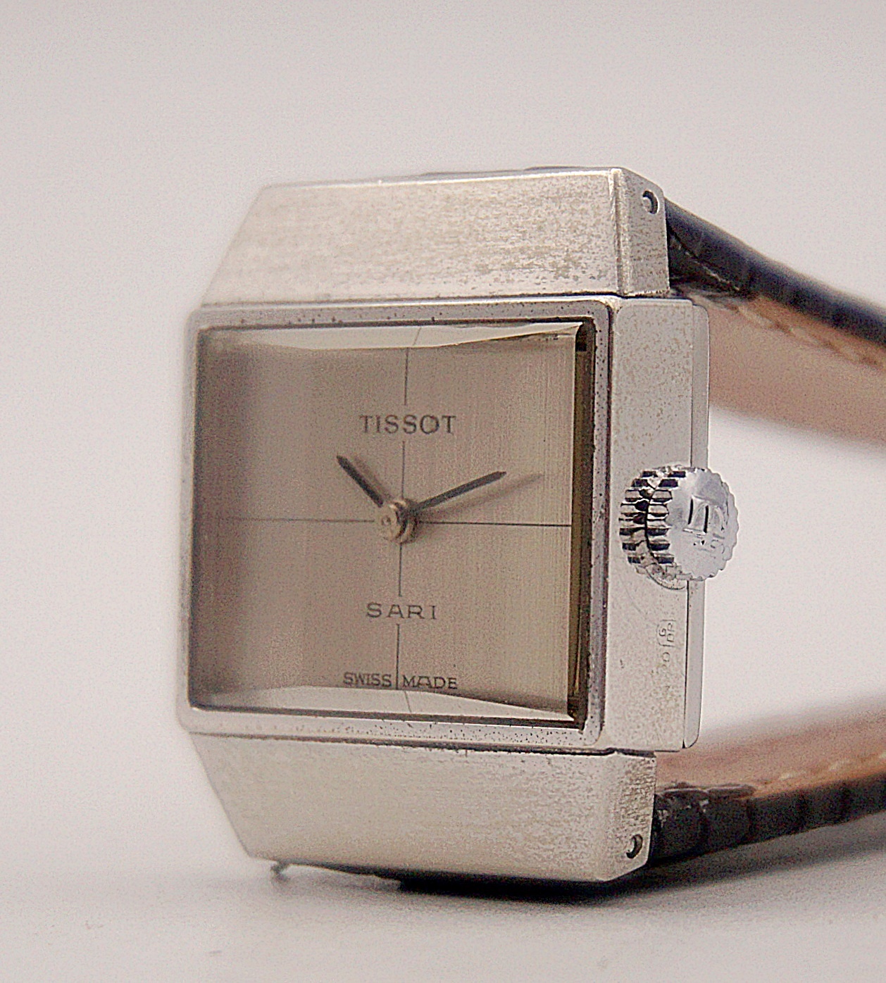 นาฬิกาเก่า TISSOT ไขลาน (นาฬิกาผู้หญิง)