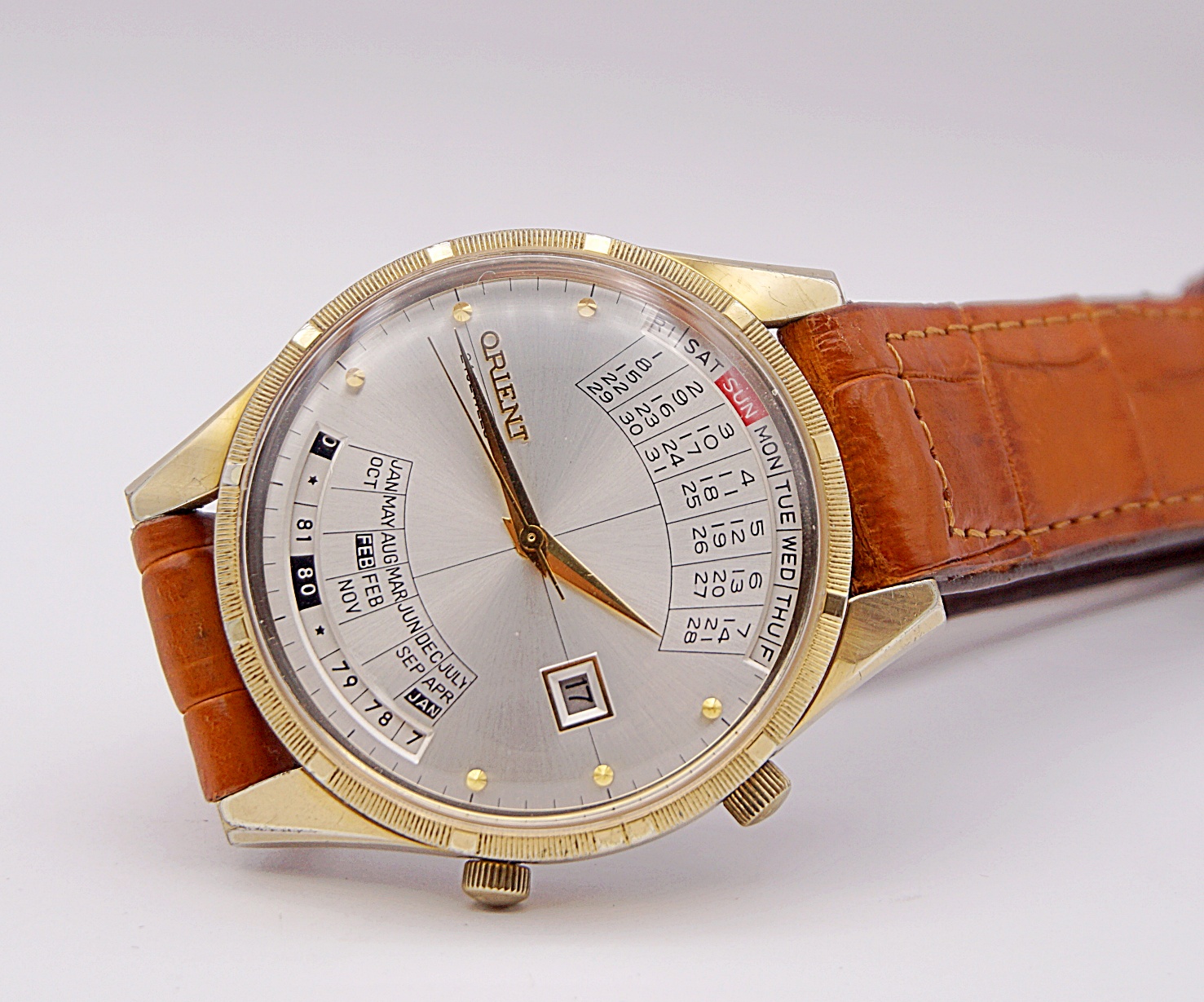 นาฬิกาเก่า ORIENT ไขลานพร้อมปฎิทิน