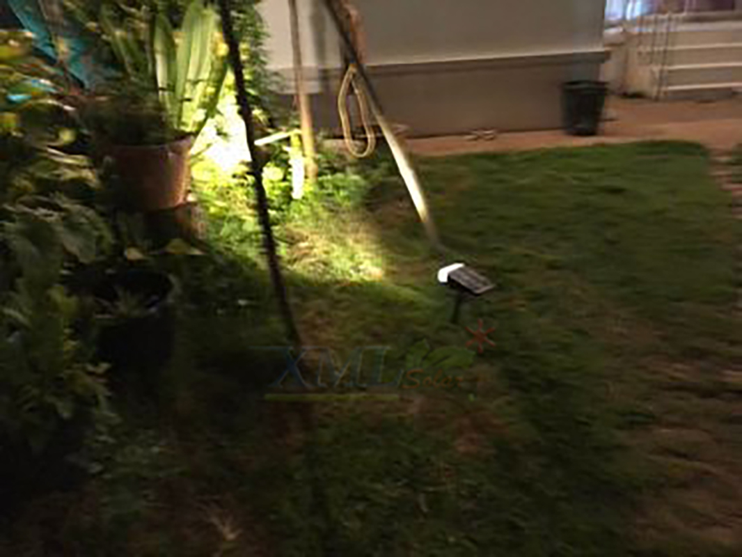 สปอร์ตไลท์ปักสนามโซล่าเซลล์ รุ่น SSL-001