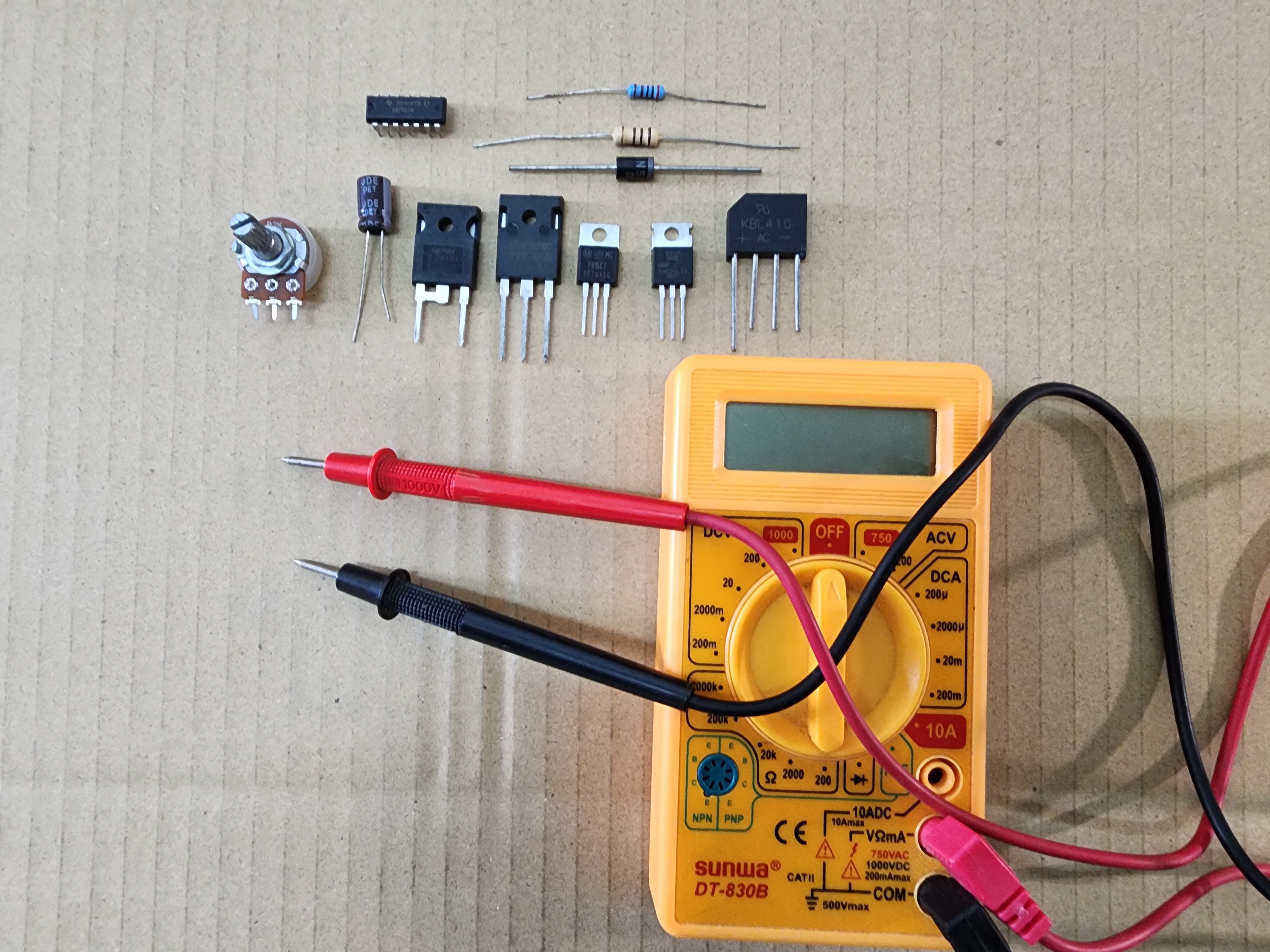 Testing electronic components 