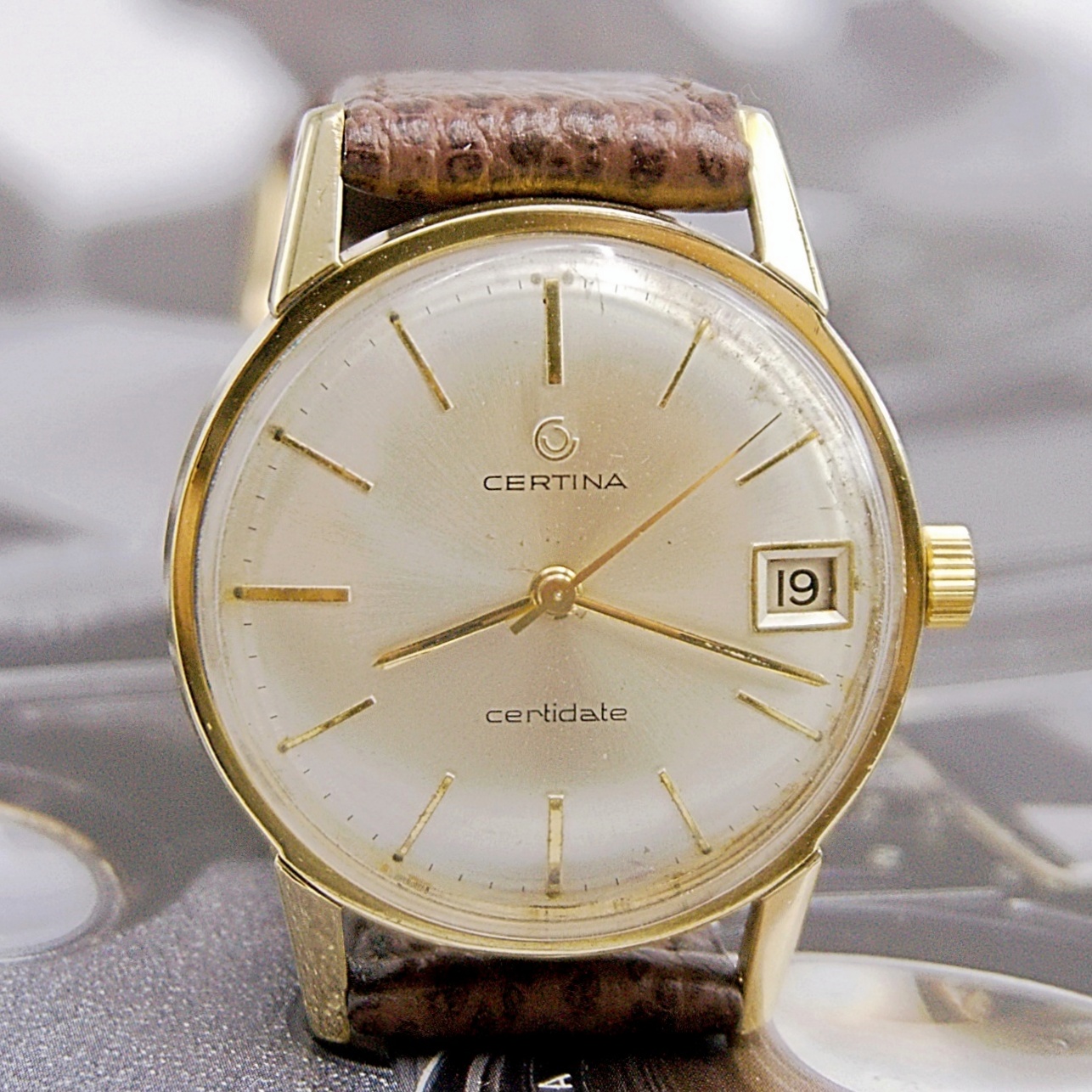 นาฬิกาเก่า CERTINA ไขลาน
