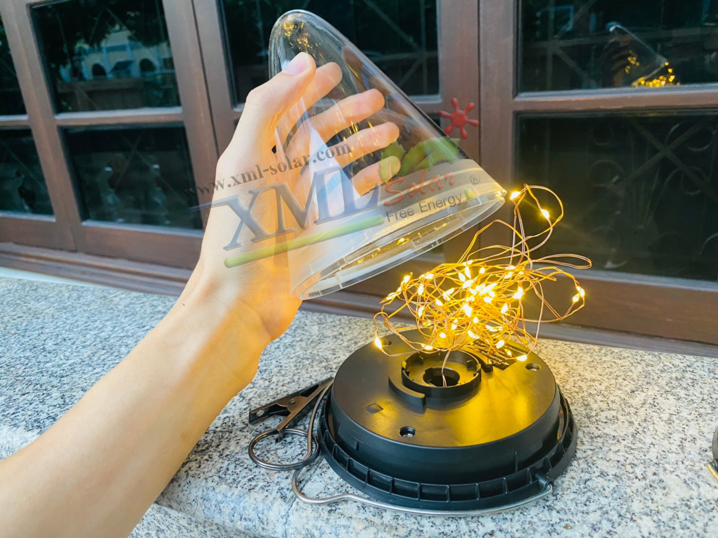 โคมไฟห้อยโซล่าเซลล์ ทรงกรวย รุ่น เม็ดChip (เปิดได้ 3 ฟังก์ชั่น) (แสง : เเหลืองวอมไวท์)