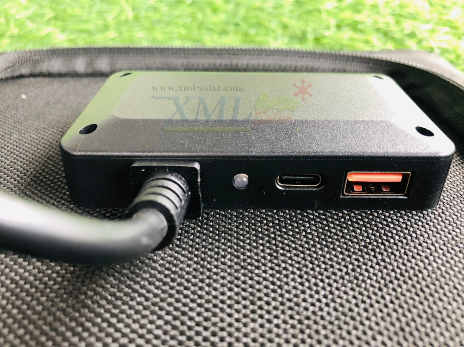 ชุดอเนกประสงค์โซล่าเซลล์(ชุดนอนนาสีส้ม) 600W. (AC 220v. / DC 12V.) + แผงโซล่าเซลล์ 100w. (แบบพับพกพาได้)