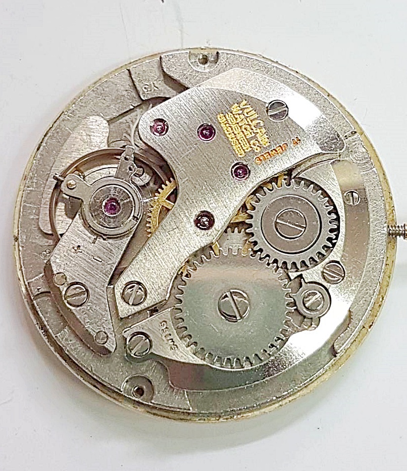 นาฬิกาเก่า VULCAIN ไขลาน