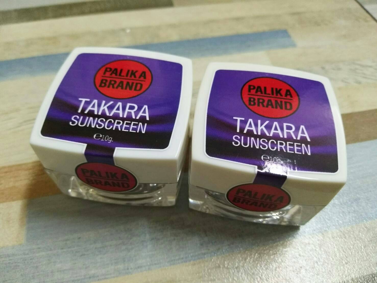 สติ๊กเกอร์พีวีซีขาวเงา