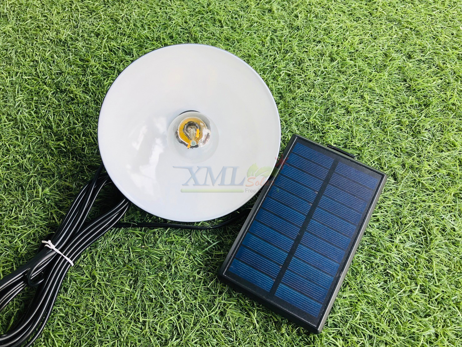 โคมไฟโซล่าเซลล์ ติดเพดาน รุ่นโคมวินเทจ 150 Lumen (แสง เหลืองวอมไวท์)