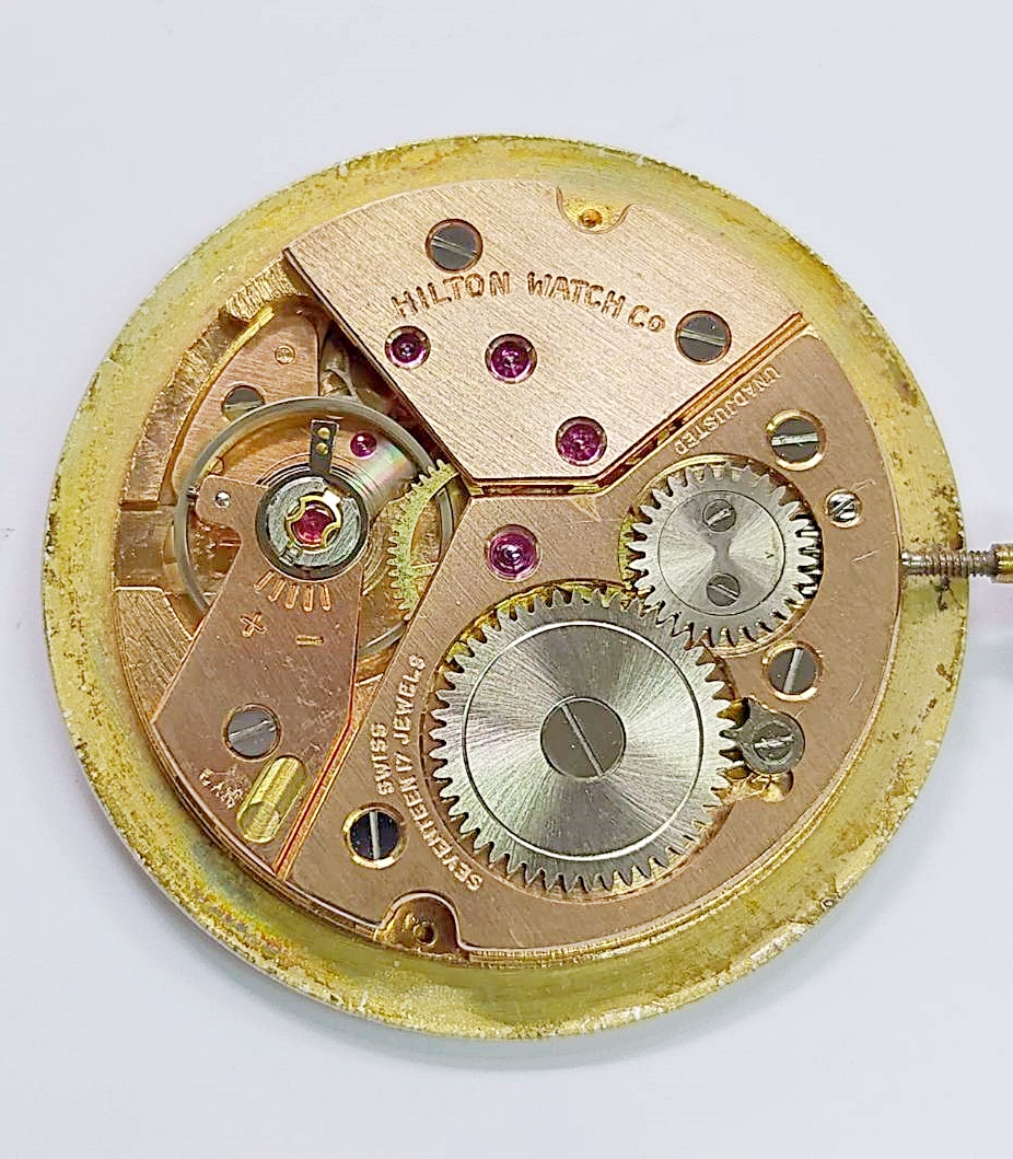 นาฬิกาเก่า HILTON ไขลานสองเข็มครึ่ง