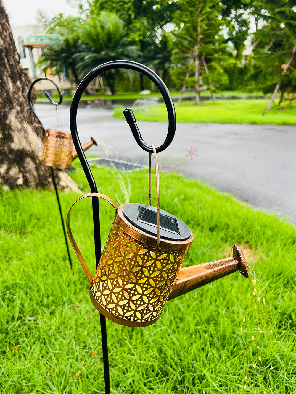 ไฟปักสนามโซล่าเซลล์ ทรงบัวรดน้ำ (chip 36 led ) (แสงเหลืองวอมไวท์)