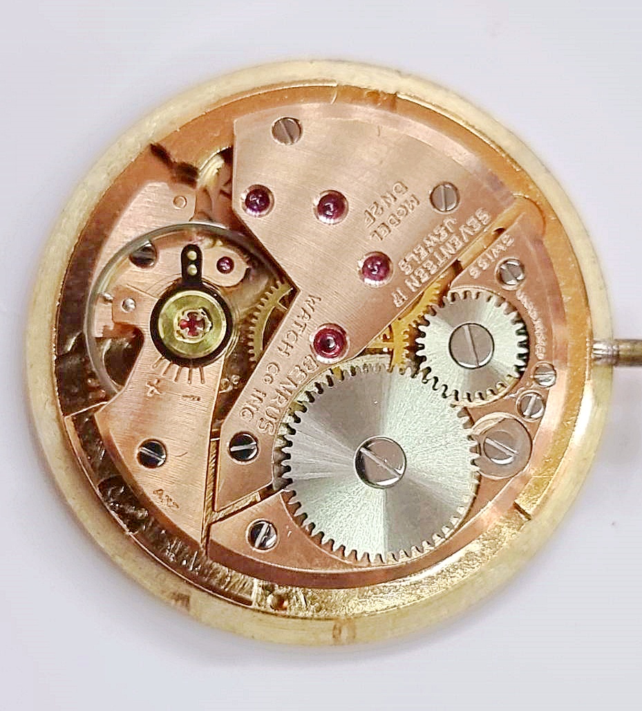 นาฬิกาเก่า BENRUS ไขลานสองเข็มครึ่ง