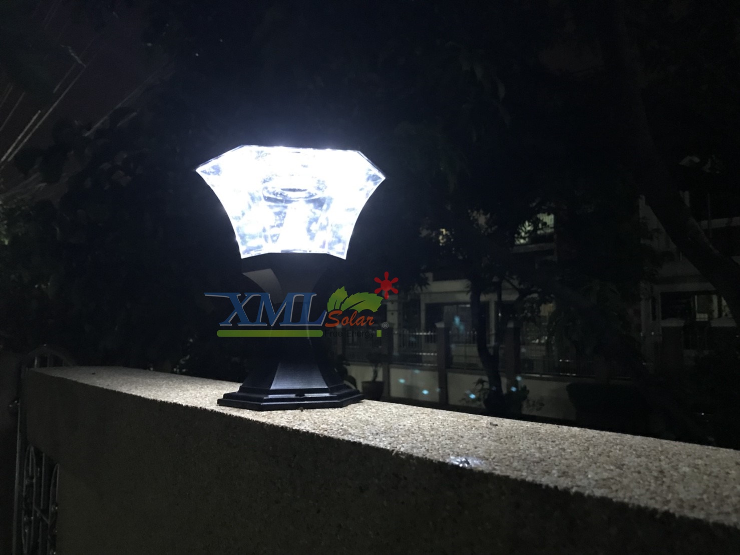 โคมไฟหัวเสา ทรงหกเหลี่ยม 8 Super SMD LED (เเสง : ขาว)