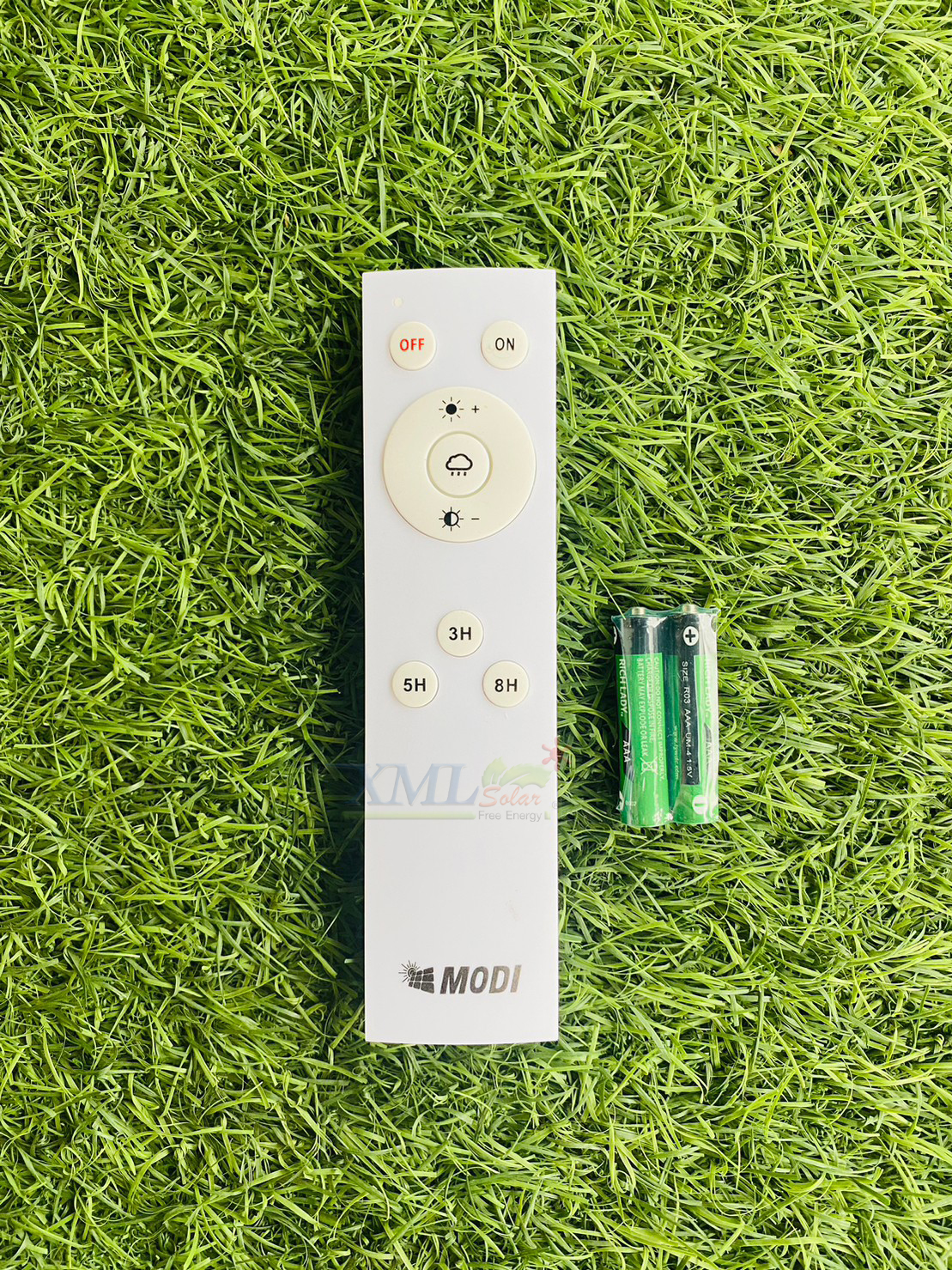 โคมไฟถนนโซล่าเซลล์ XML-Solar 200W (แสง : ขาว)(สว่างค้าง)