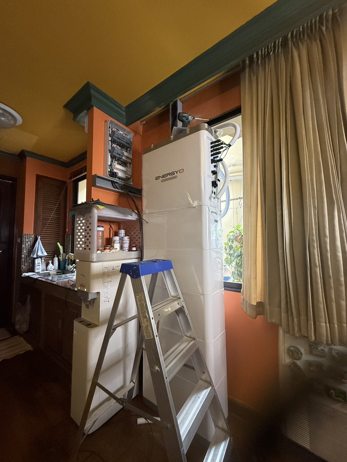 ระบบโซล่าเซลล์ติดหลังคา Energy LiB Solar Rooftop P1 All-In-One ขนาด 15kW (ON/OFF-GRID / Hybrid) 3 Phase Battery 20kW พร้อมติดตั้ง