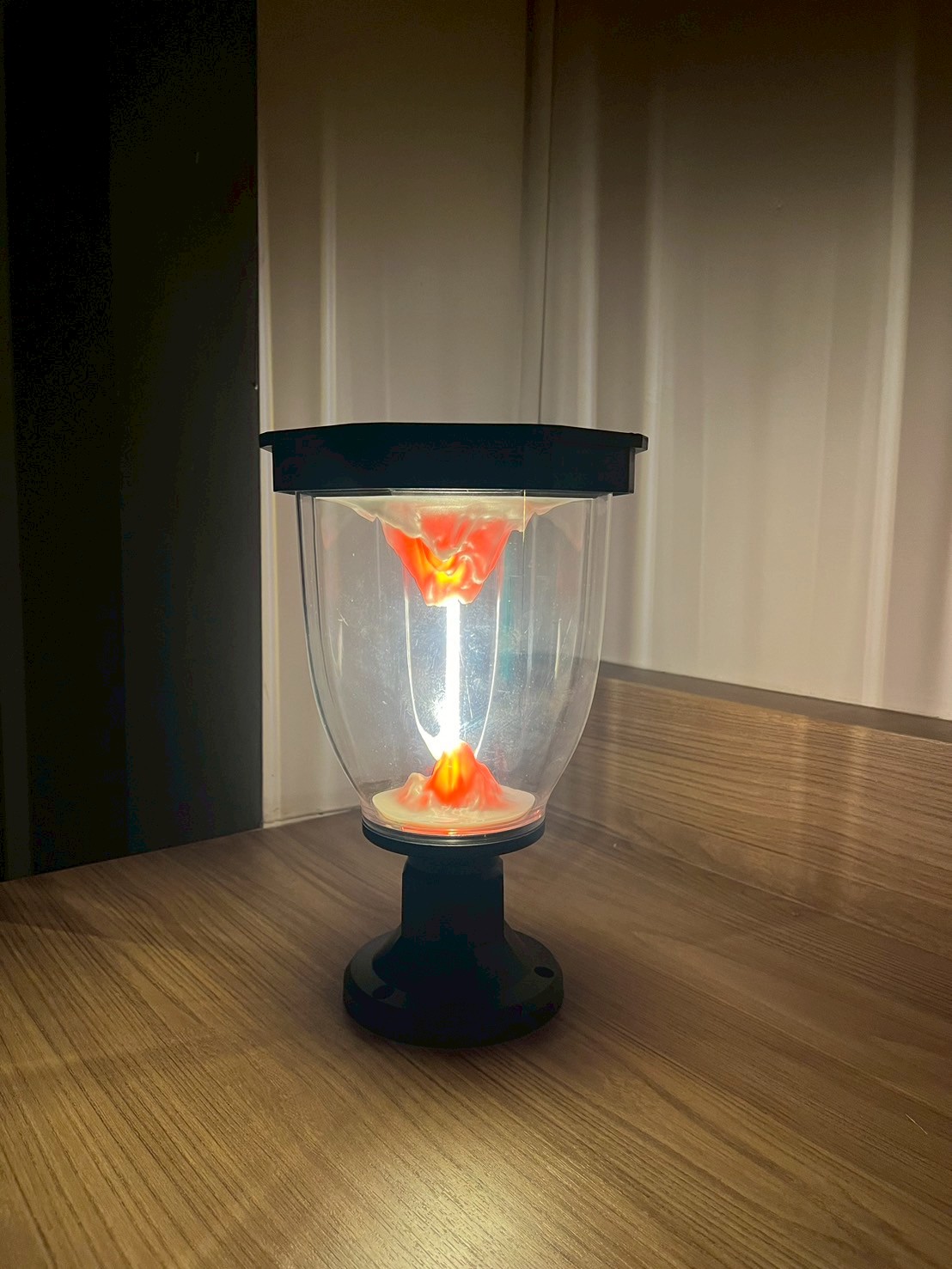 โคมไฟหัวเสาโซล่าเซลล์ LSXML-211 รุ่นภูเขาไฟ (แสง : เหลืองวอมไวท์)