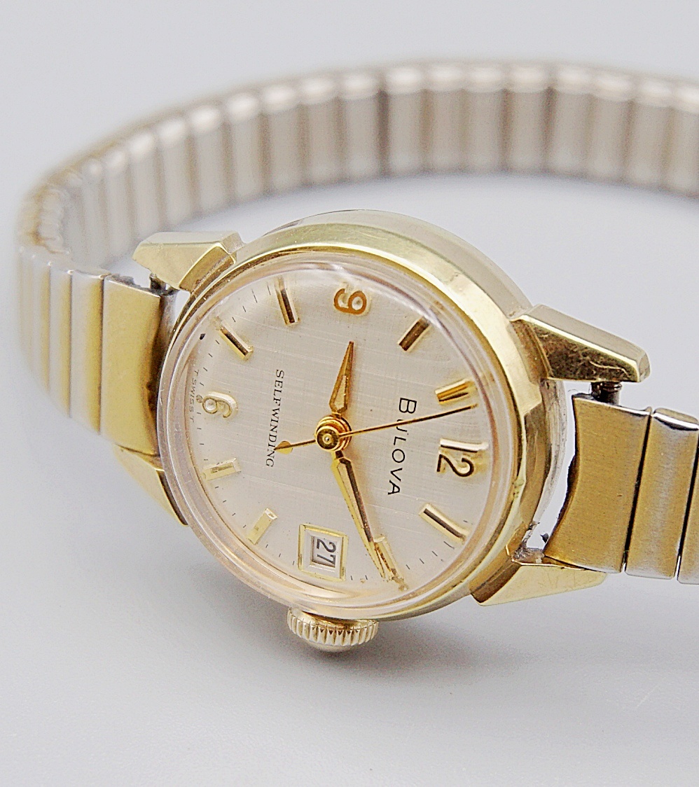 นาฬิกาเก่า BULOVA ออโตเมติก (ของผู้หญิงครับ)