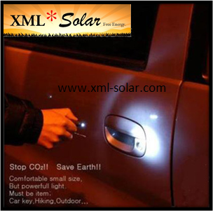 พวงกุญแจไฟฉายโซล่าเซลล์ 3 LED (คละสี ได้รับ 1 ชิ้น)