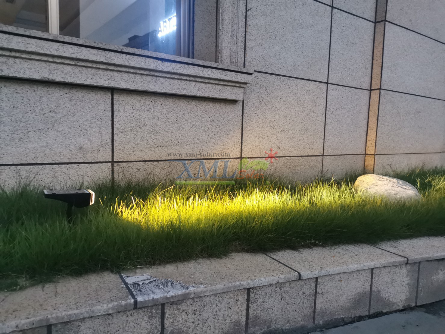 สปอร์ตไลท์ปักสนามโซล่าเซลล์ รุ่น SSL-001