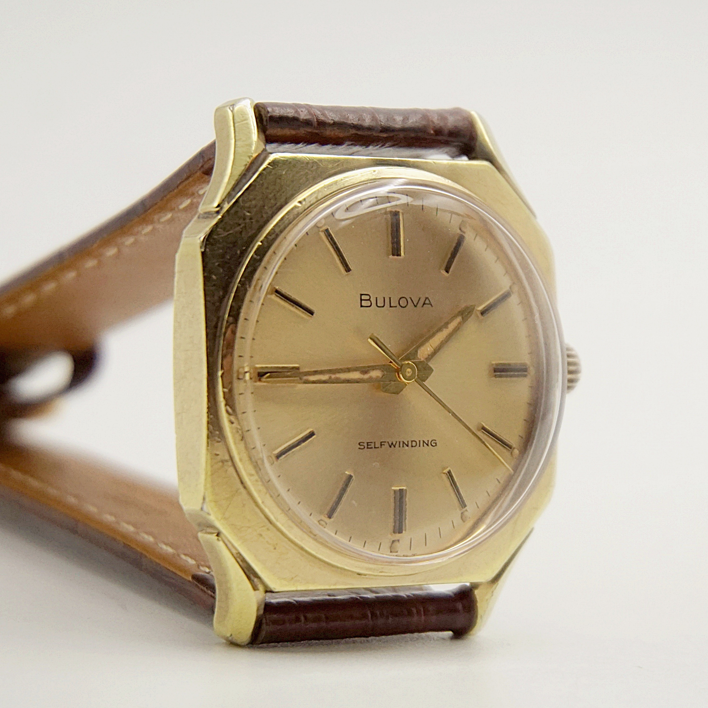 นาฬิกาเก่า BULOVA ออโตเมติก