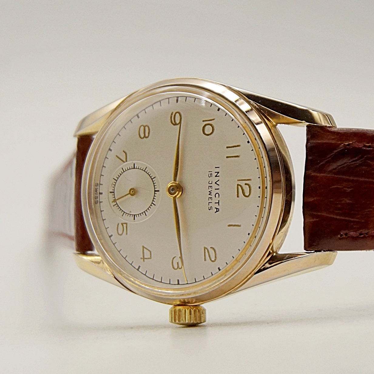 นาฬิกาเก่า INVICTA ไขลานสองเข็มครึ่ง