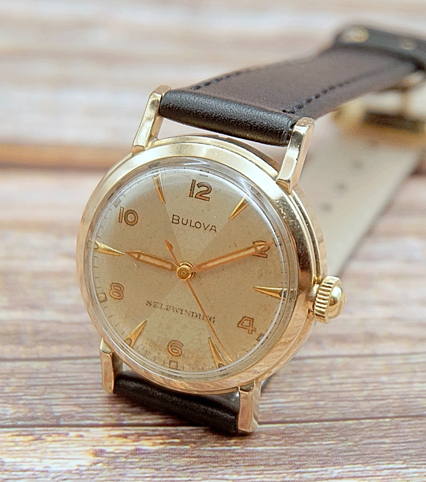 นาฬิกาเก่า BULOVA ออโตเมติก