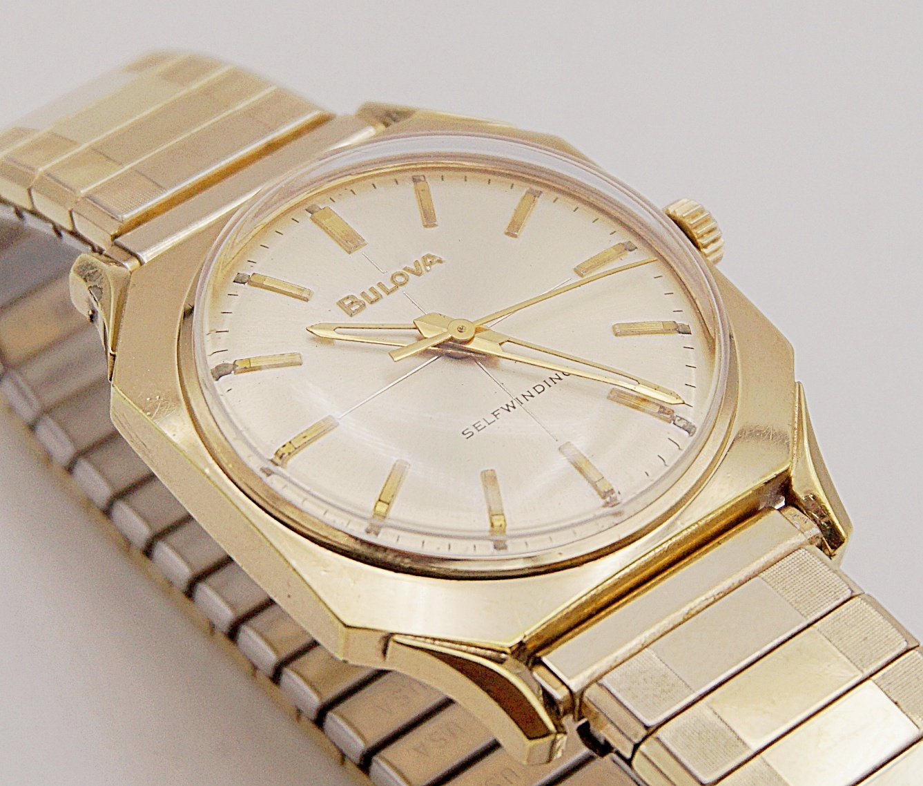 นาฬิกาเก่า BULOVA ออโตเมติก