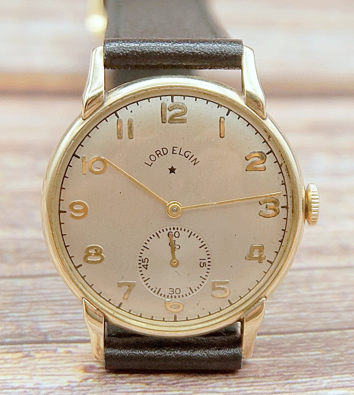 นาฬิกาเก่า LORD ELGIN ไขลานสองเข็มครึ่ง
