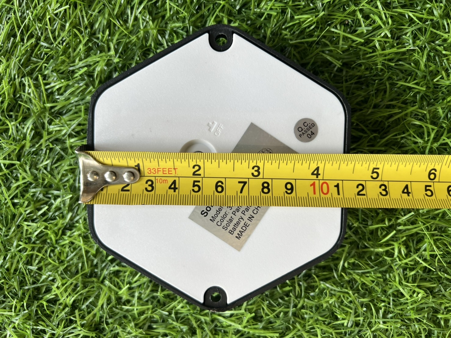 โคมไฟฝังพื้นโซล่าเซลล์ 6 LED รุ่น Black edition (เเสง : เหลืองวอมไวท์)