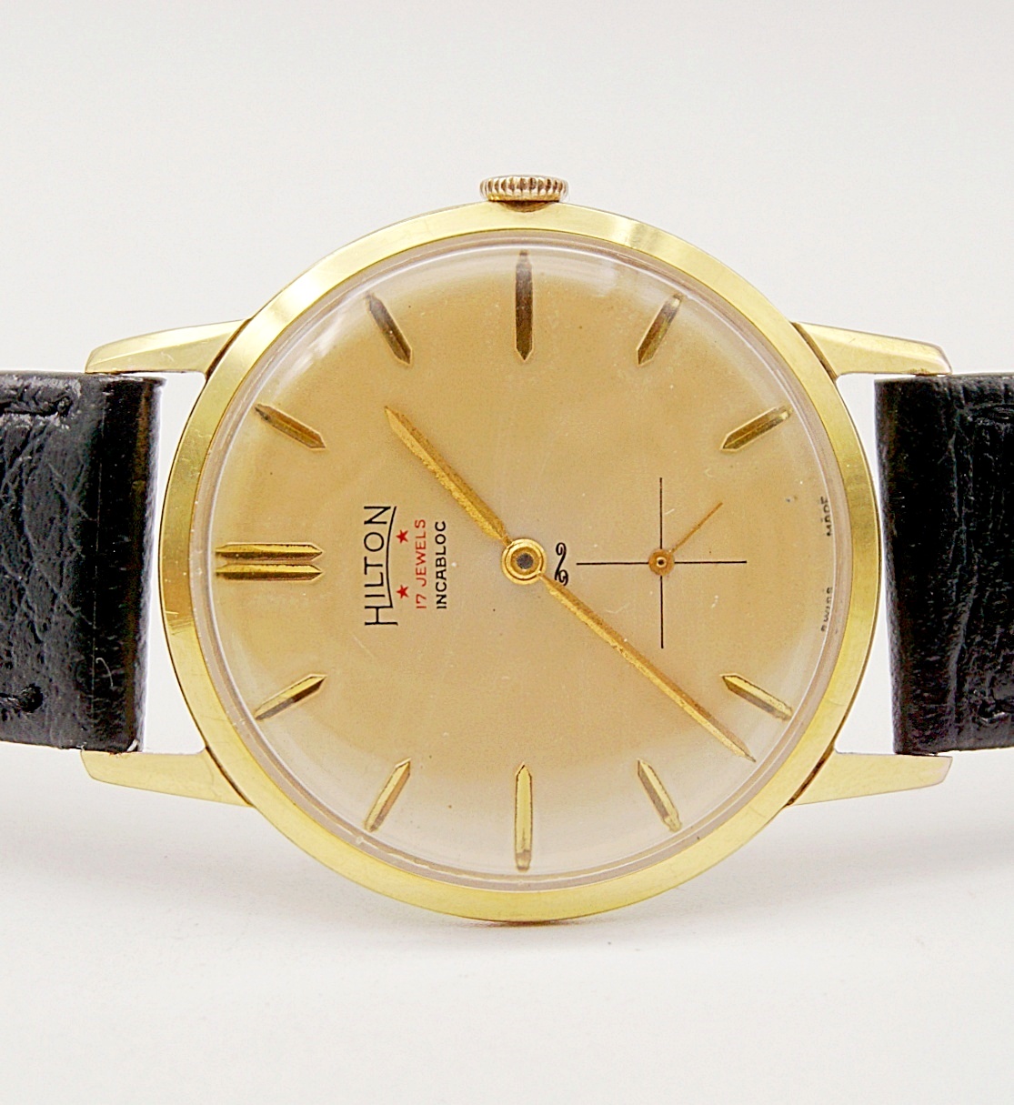 นาฬิกาเก่า HILTON ไขลานสองเข็มครึ่ง