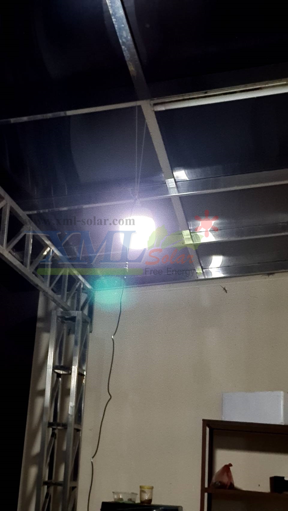 โคมไฟตุ้มโซล่าเซลล์ รุ่น 200w. (กล่องสีน้ำตาล) (เปิดได้ 3 แสง)