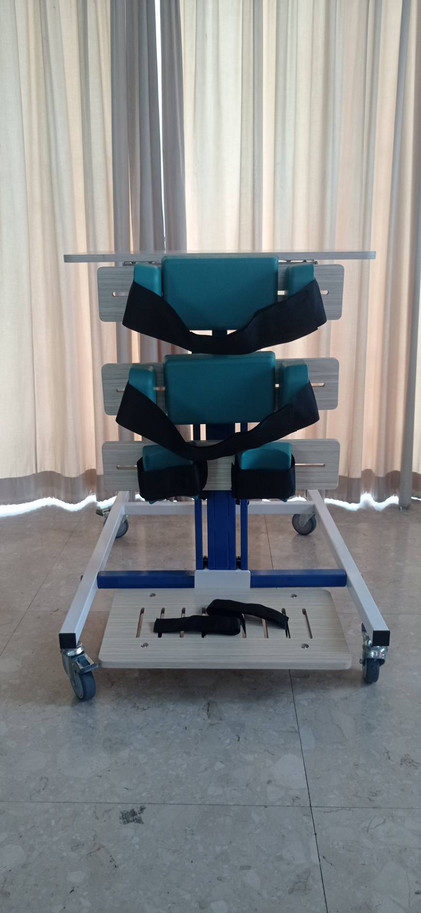 ที่ฝึกยืนสำหรับเด็ก standing prone