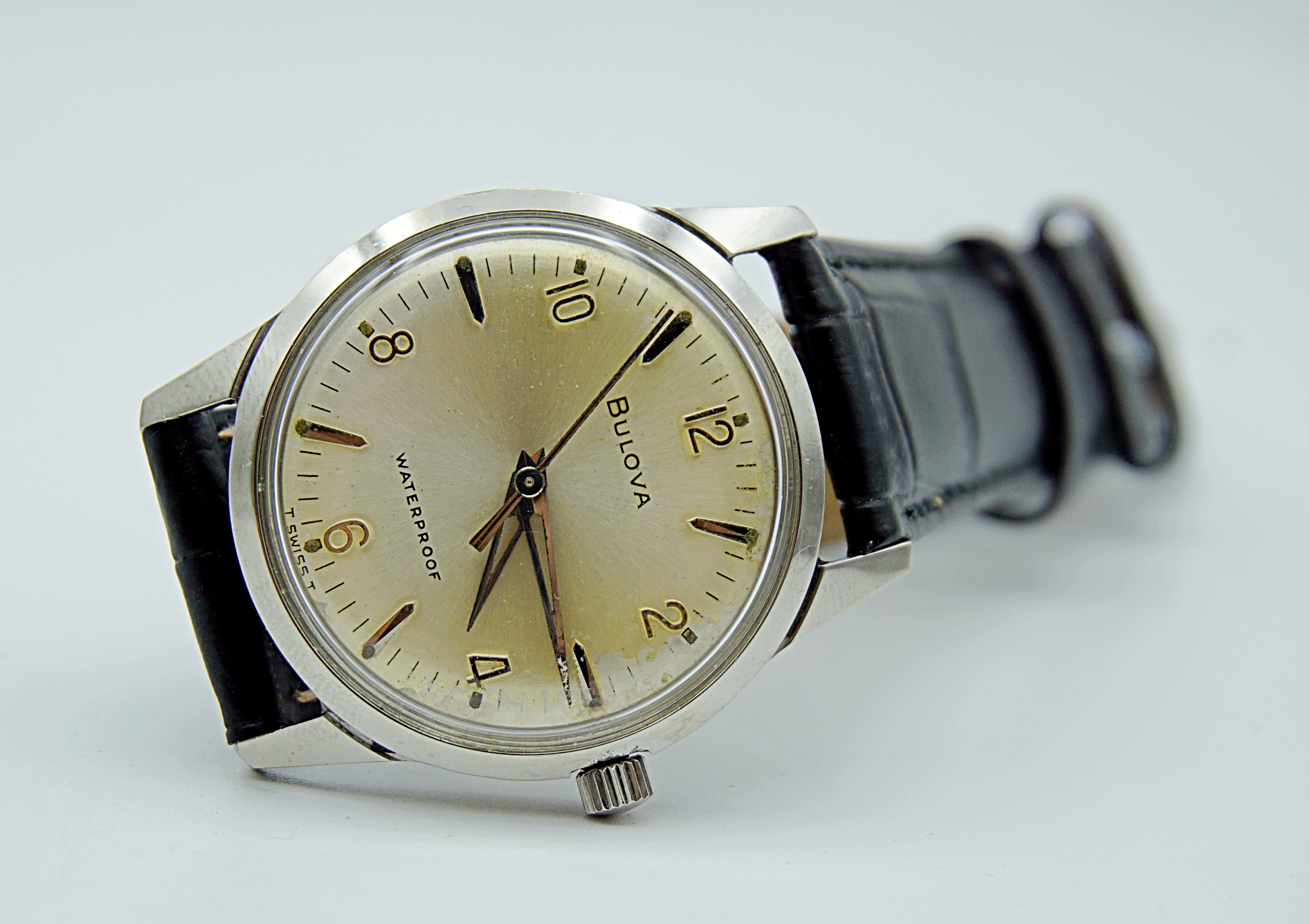 นาฬิกาเก่า BULOVA ไขลาน