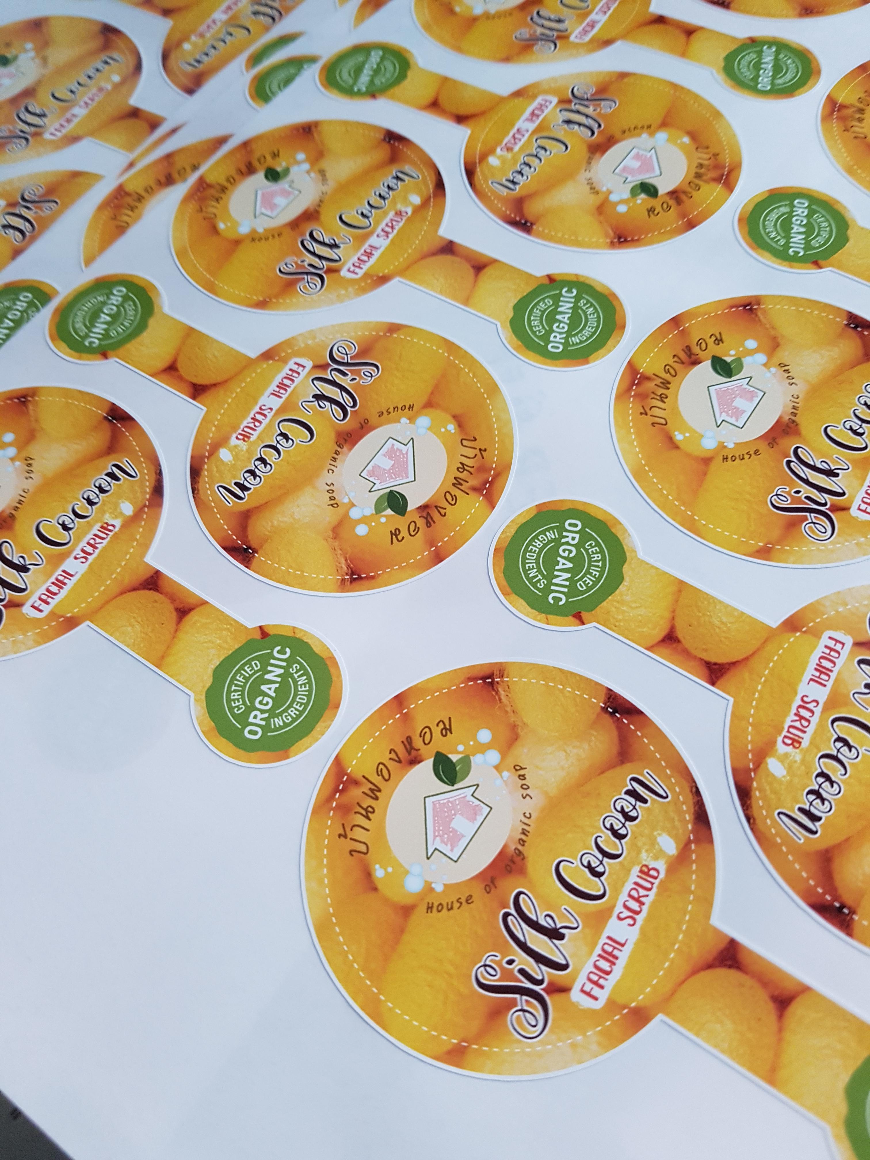 สติ๊กเกอร์พีวีซีขาวเงา