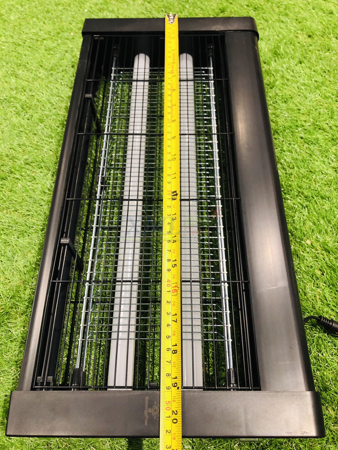 ไฟดักยุงโซล่าเซลล์ แบบตั้งพื้น 20W รุ่น LS-SML-002E