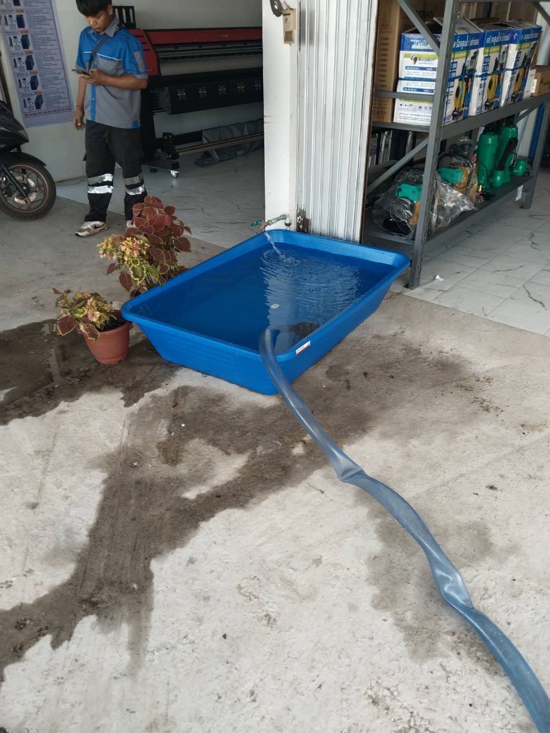 เครื่องสูบน้ำโซล่าเซลล์ (โข่งใหญ่) 400W / 48V. + เเผงโซล่าเซลล์ 580w