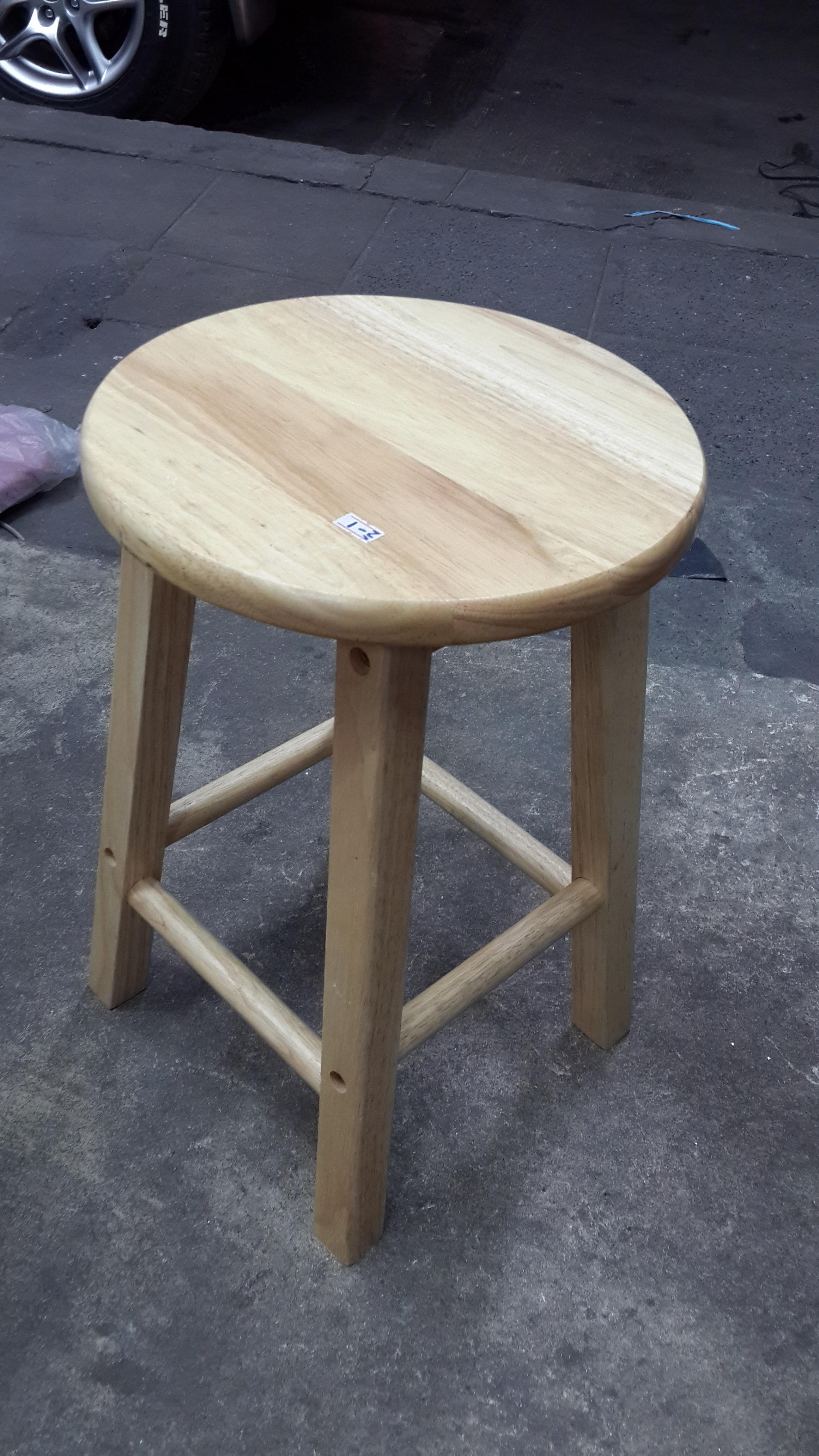 เก้าอี้ไม้ยางพารม หัวกลม 18นิ้ว